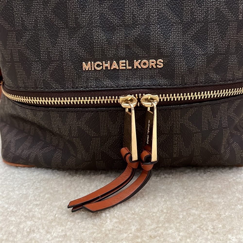 Michael Kors Rhea Medium Logo Backpack - Picture 4 of 16